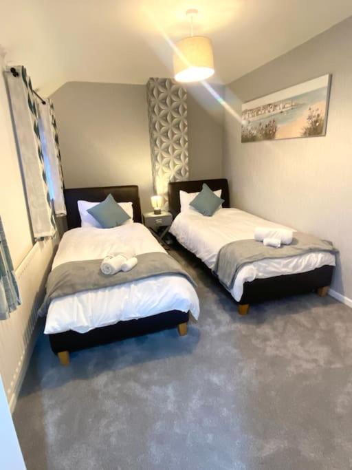 Swankyhome 4 Groups/Contractors เบอร์มิงแฮม ภายนอก รูปภาพ